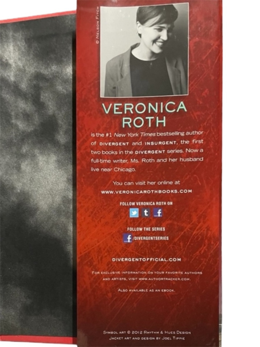 Allegiant by Veronica Roth - Picture 4 of 11